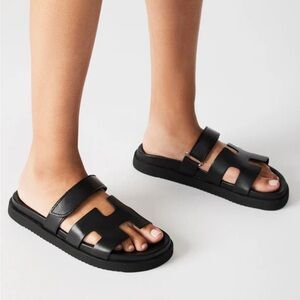 NWOT Steve Madden Mayven Sandals